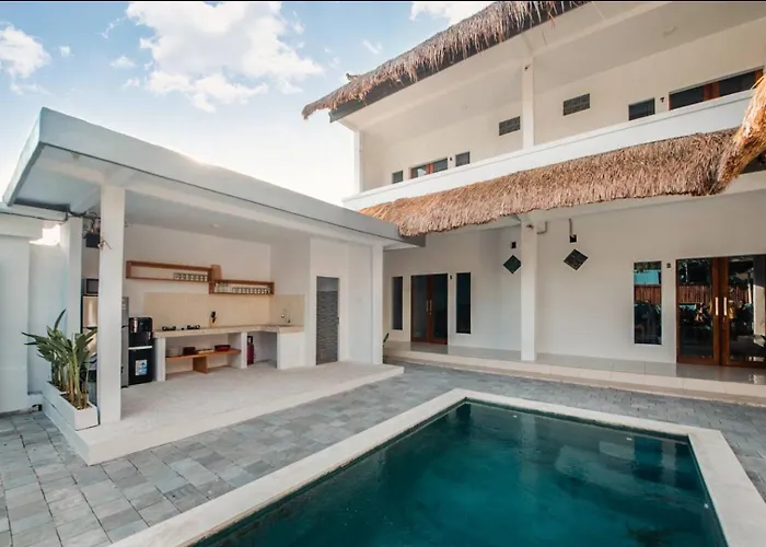 Greek House: W/desk + Shared Pool&kitchen /3 Maison d'hôtes
